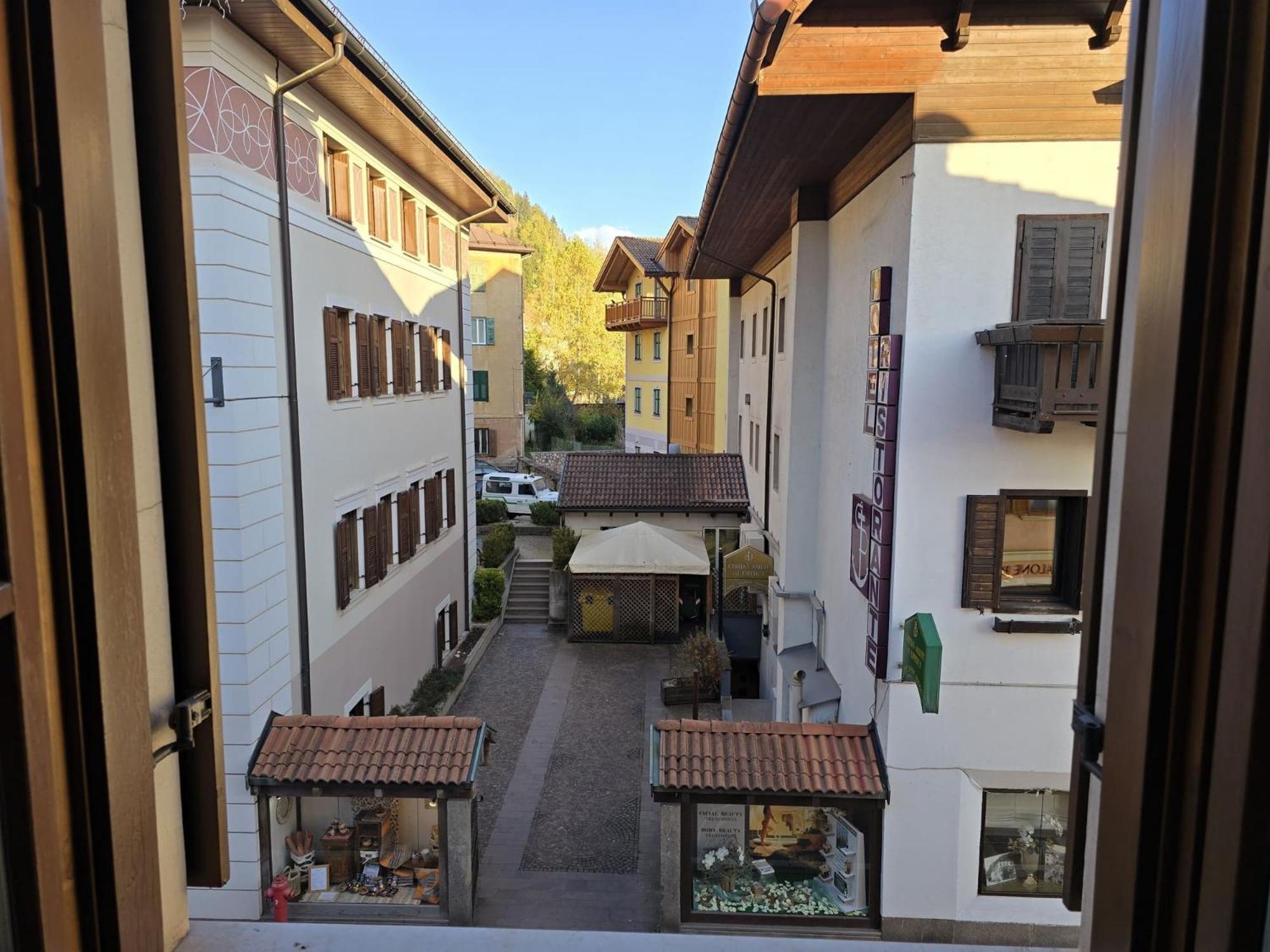 Elveshome - Alpine Stay Apartments Predazzo Exterior photo